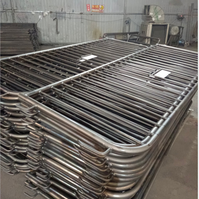 1.2m*2.8mhot dipped galvanized Road Fence Crowd Control Barriers