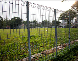 Galvanized Roll-Top Welded Wire Mesh Metal Security Fence  BRC welded mesh fencing panels