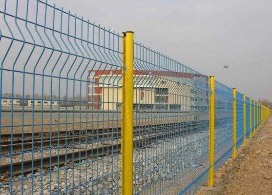 Eco Friendly Wholesale Outdoor Galvanized 3D Fence Mesh Wire Fence Panels