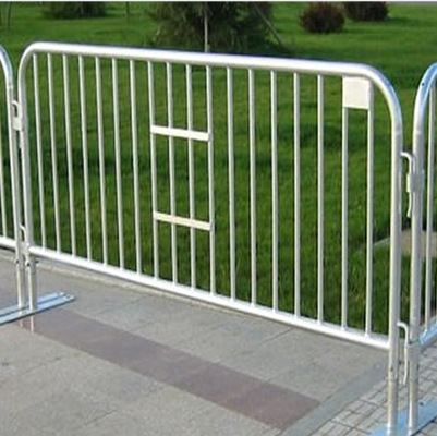Portable road metal steel galvanized tube Crowd Control Barrier for construction