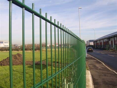 200X50mm Welded Mesh Fencing 6/5/6 8/6/8 Double Wire Mesh Fence  processing pvc